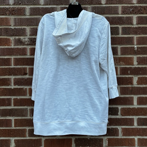 Hoodie Women Sz 19/20 White Split Neck Embroidered Hoodie 3/4 sleeves Sweatshirt - Picture 3 of 7